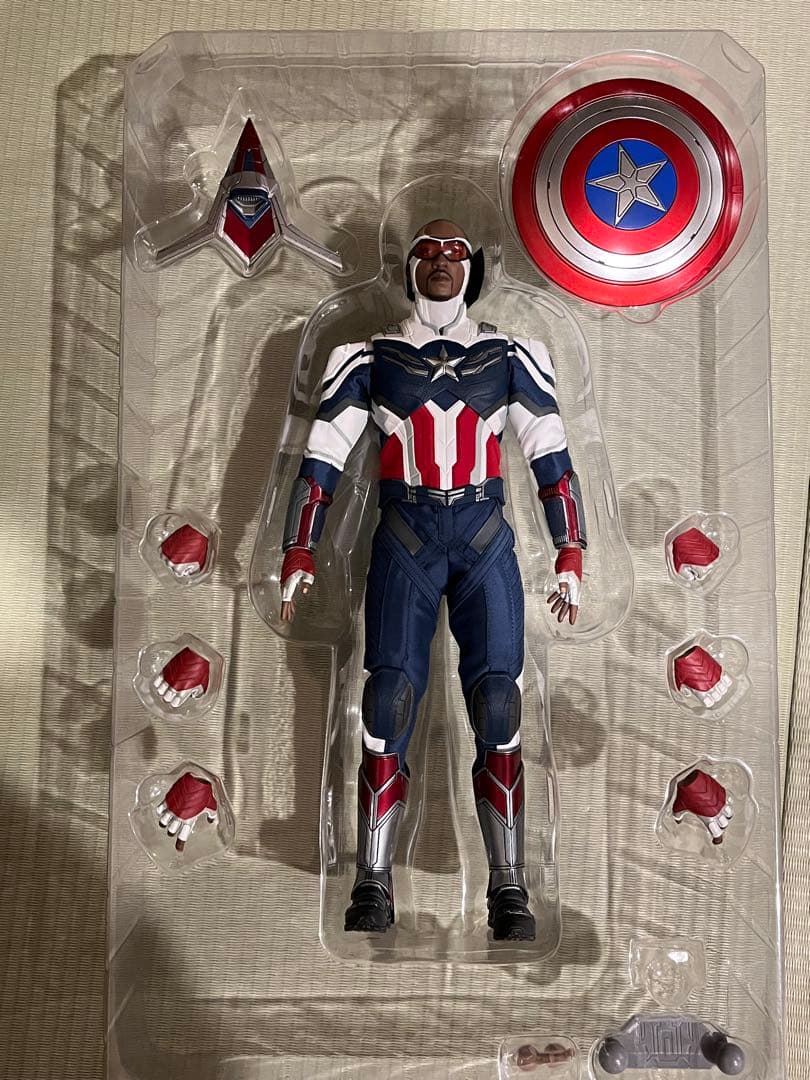 ホットトイズ　キャプテン・アメリカ 　【ファルコン＆ウィンター・ソルジャー】