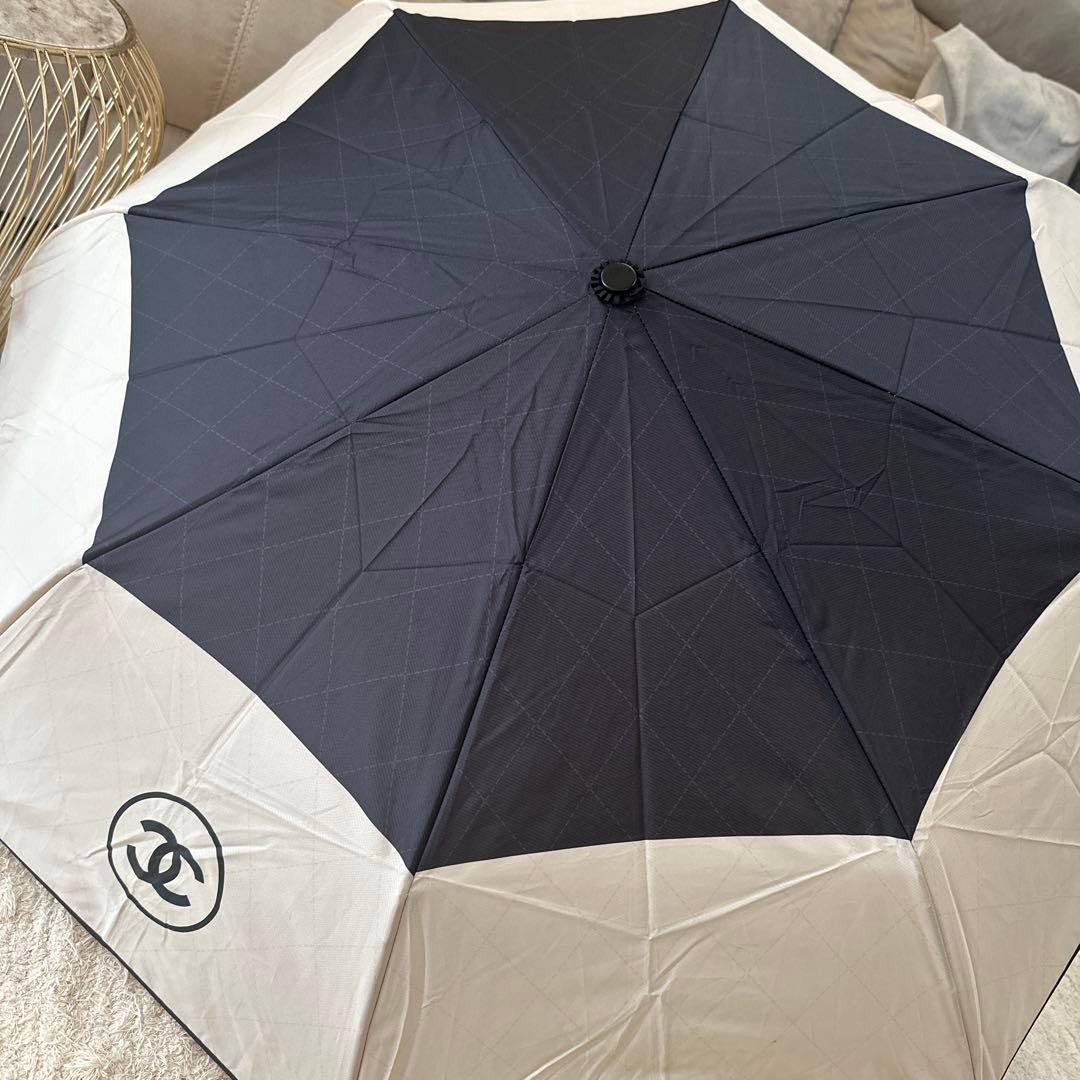 CHANEL 折り畳み傘