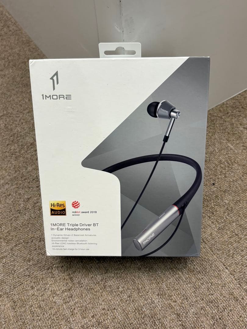 【新品未使用】1MOREトリプルドライバーブルートゥースHi-Res