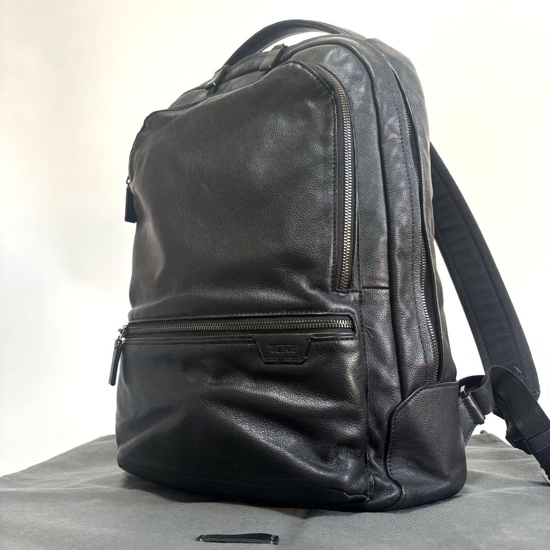トゥミ バックパック ブラッドナー ハリソン ベイツ オールレザー ブラック