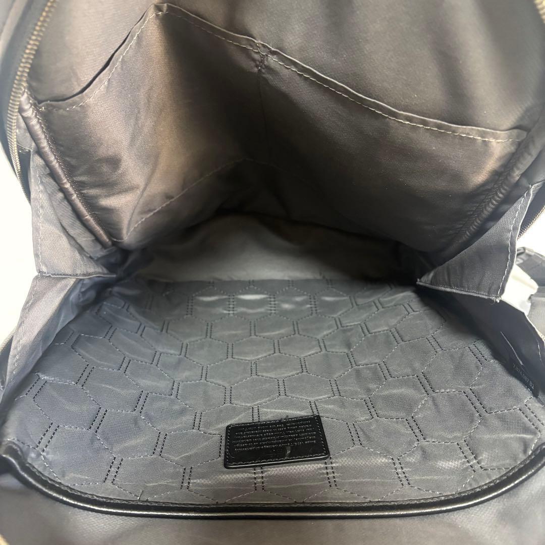 トゥミ バックパック ブラッドナー ハリソン ベイツ オールレザー ブラック