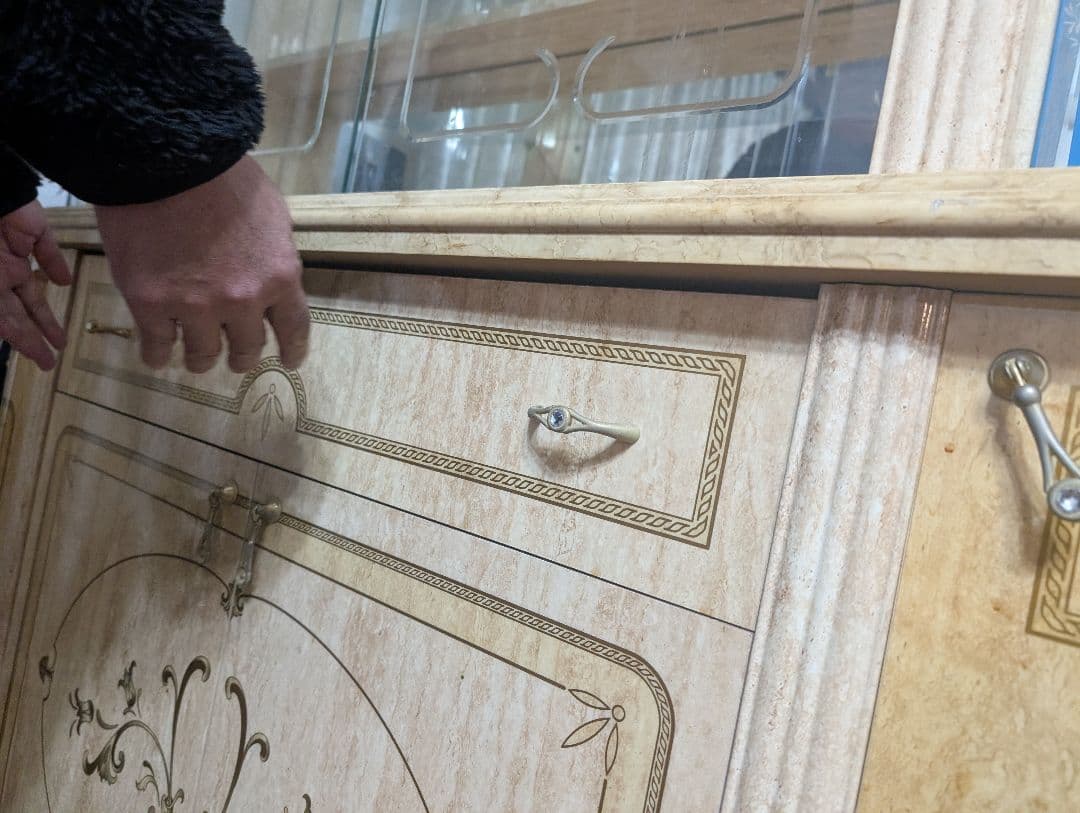 【訳あり】大型 飾り棚 ガラスキャビネット 食器棚