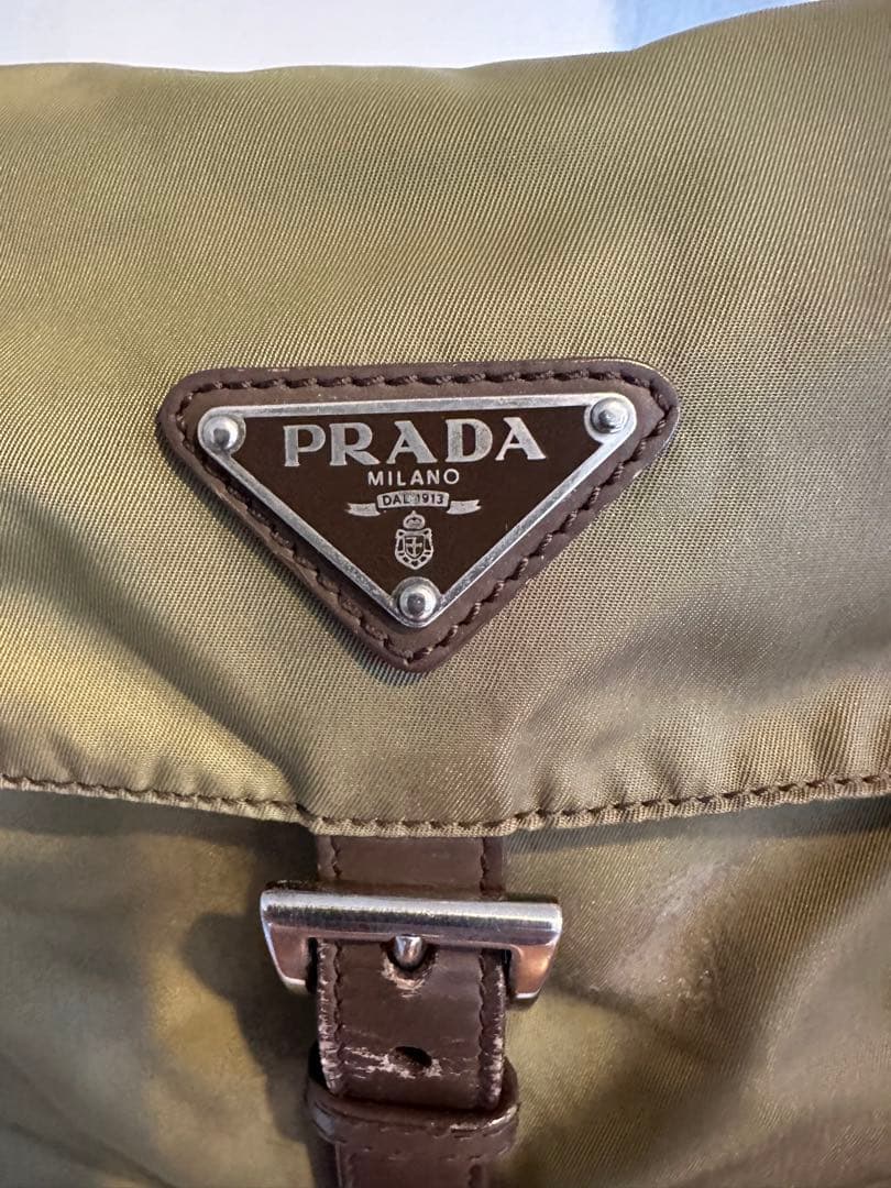 PRADA オリーブグリーン ショルダーバッグ