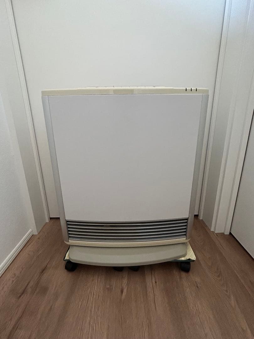 【大阪ガス】プラズマクラスター搭載 リンナイガスファンヒーター コード付15畳