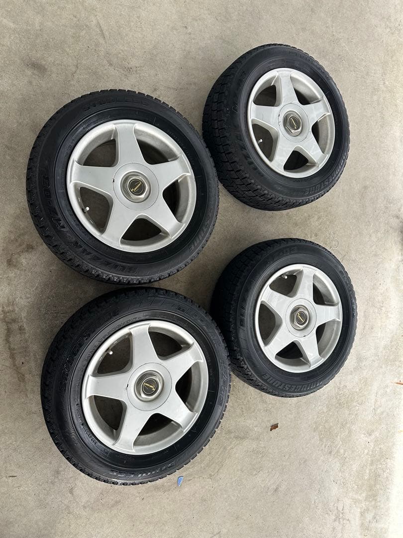 送料無料　195/65R15 冬タイヤブリヂストン　プリウスから取外