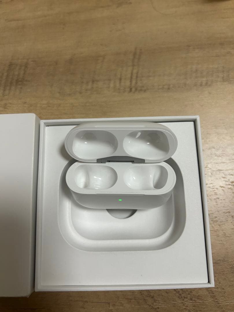 AirPods Pro (第2世代) MagSafe充電ケース