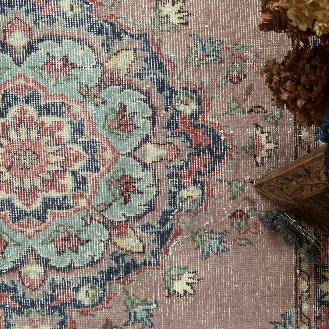 トルコヴィンテージラグ　モーブピンク　214 ×125 フラワー　メダリオン