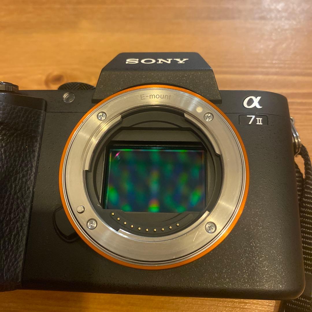 SONY α7ii ミラーレス一眼レフ　ボディーのみ
