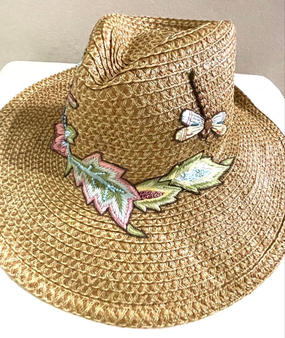 エリックジャビッツ　麦わら帽子　中折れ　刺繍　新品未使用　紙タグ付き　UPF50