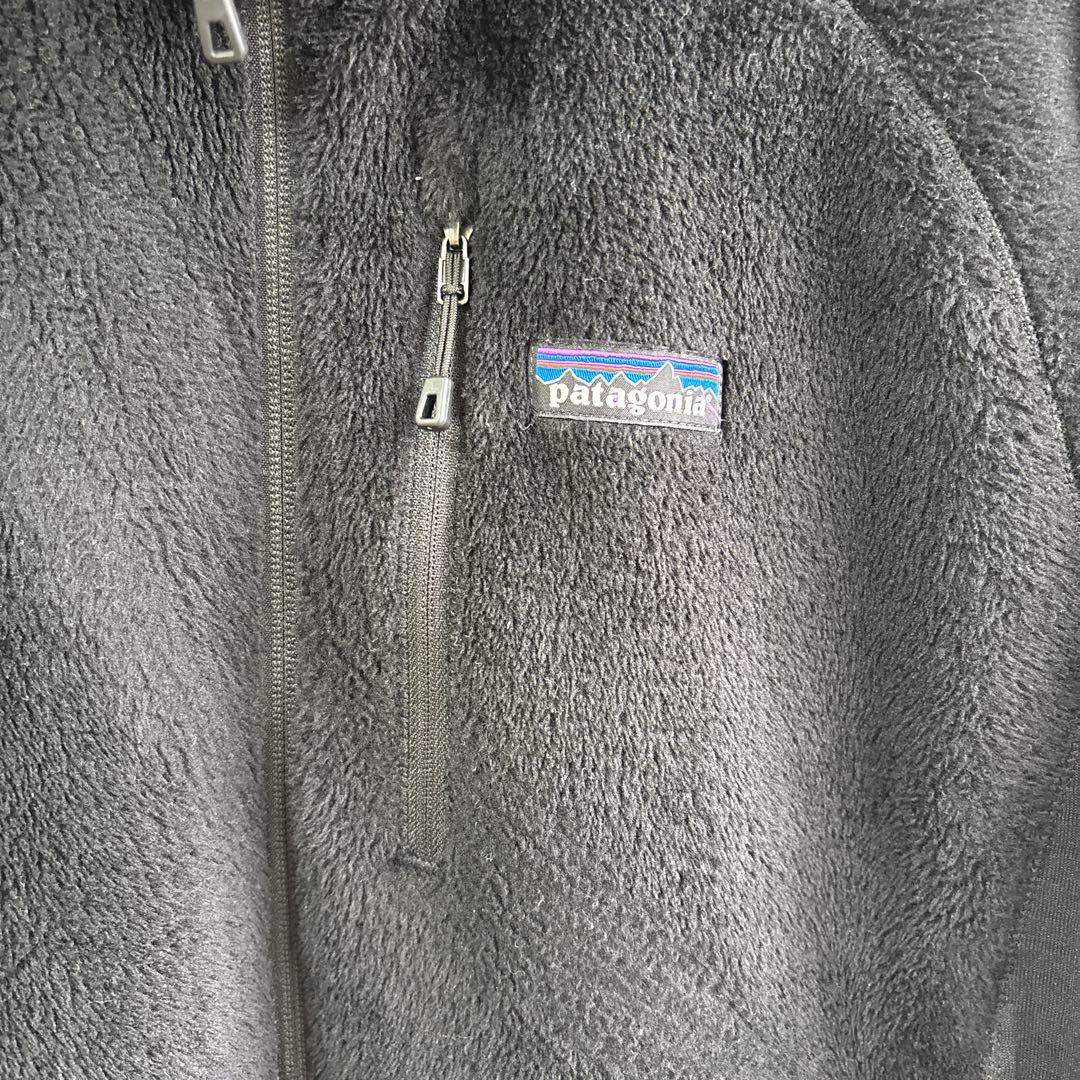 Patagonia R2フリースジャケット 黒 25139FA18