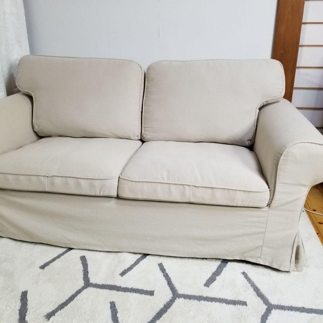 ベルベットカバー付き IKEA 2人掛けソファ エークトルプ ベージュ