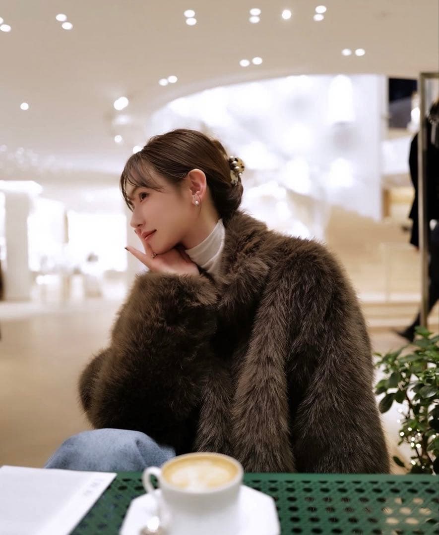 【完売品】maison.celon / eco fur short jacket