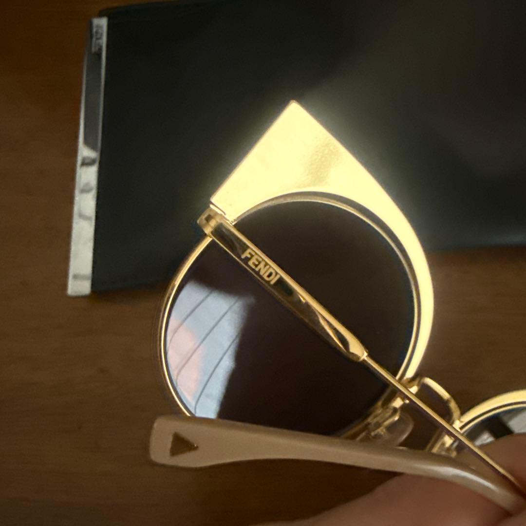 新品　FENDI サングラス
