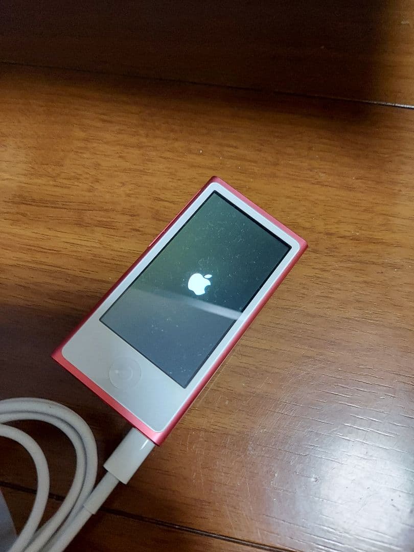 美品　iPod nano 16GB 第7世代
