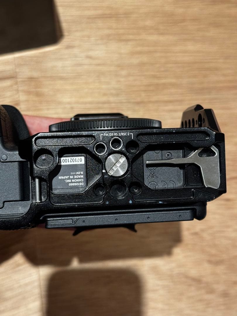 【美品】Canon EOS R6 Mark II 本体/ ケージ付き