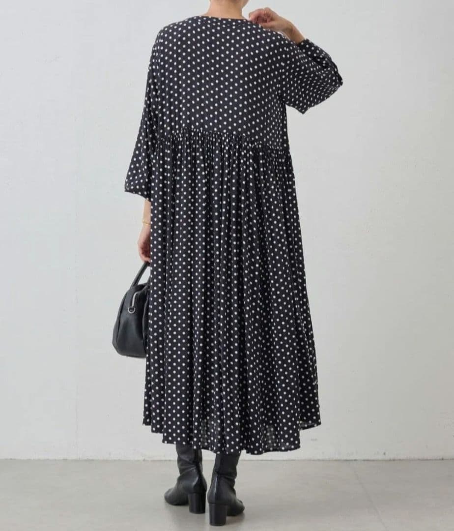 豆太郎様用　BEARDSLEY ドットギャザーワンピース【新品タグ付き】