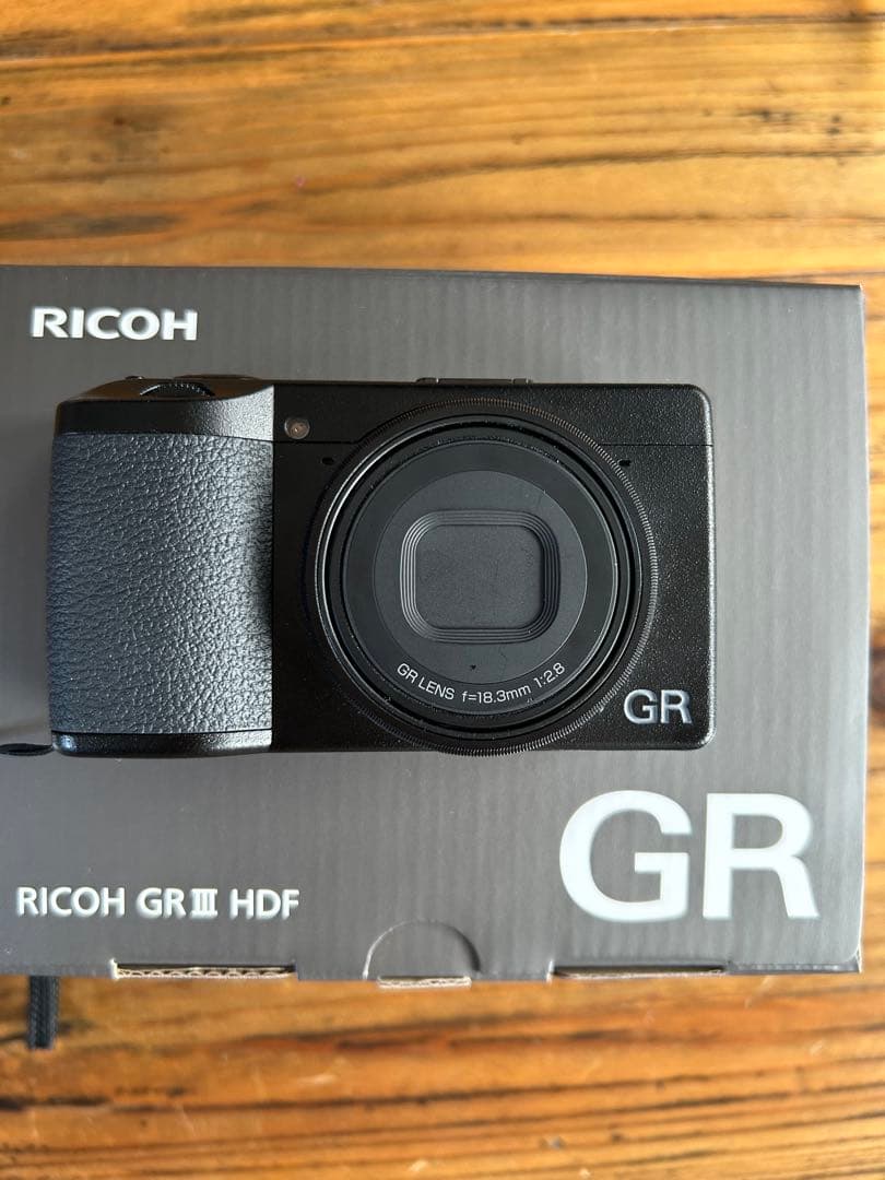 2025年8月購入　RICOH GR III HDFモデル