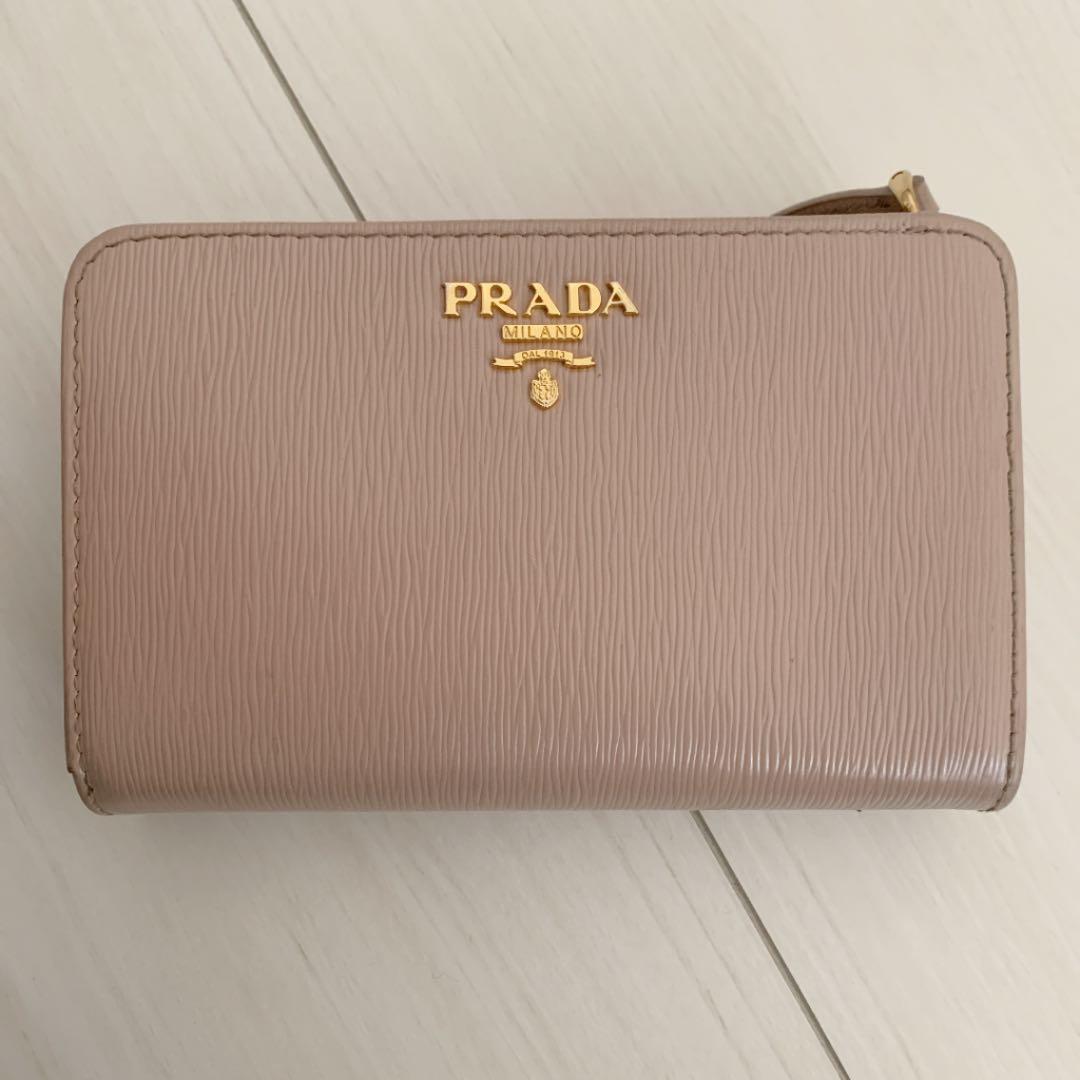 PRADA プラダ　サフィアーノ　2つ折り財布　ピンクベージュ ピンク　レザー