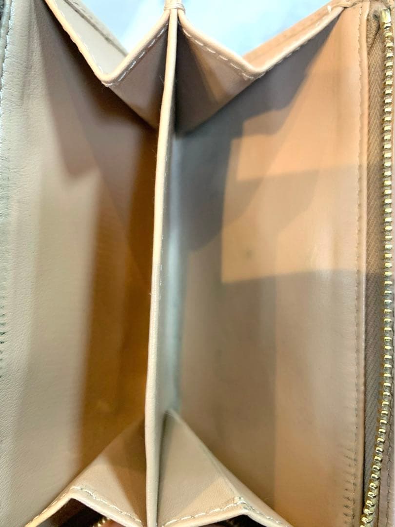 PRADA プラダ　サフィアーノ　2つ折り財布　ピンクベージュ ピンク　レザー