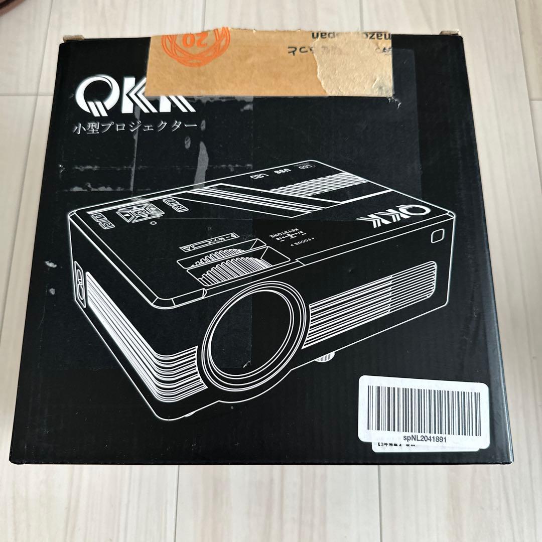 QKK 小型プロジェクター 本体 ブラック