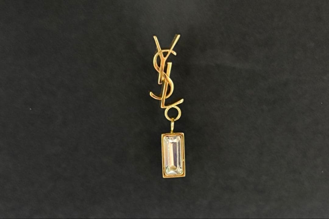 【訳あり】YSL ロゴ クリスタル ピアス　片耳ピアス