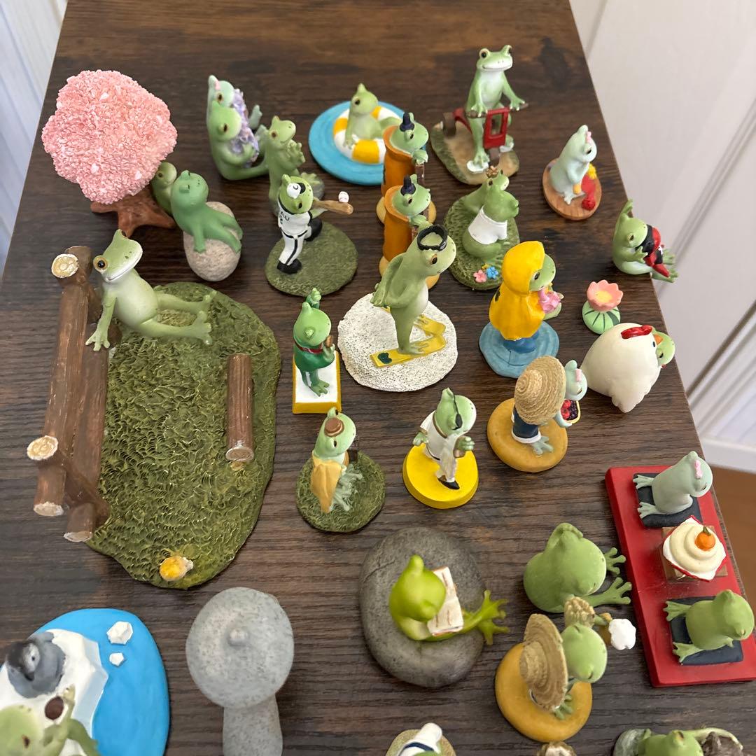 カエルの陶器置物セット 約48点