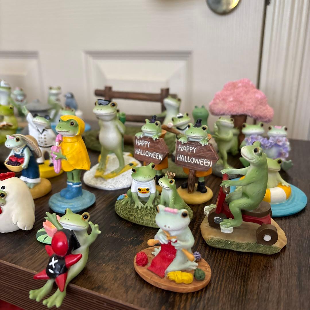 カエルの陶器置物セット 約48点