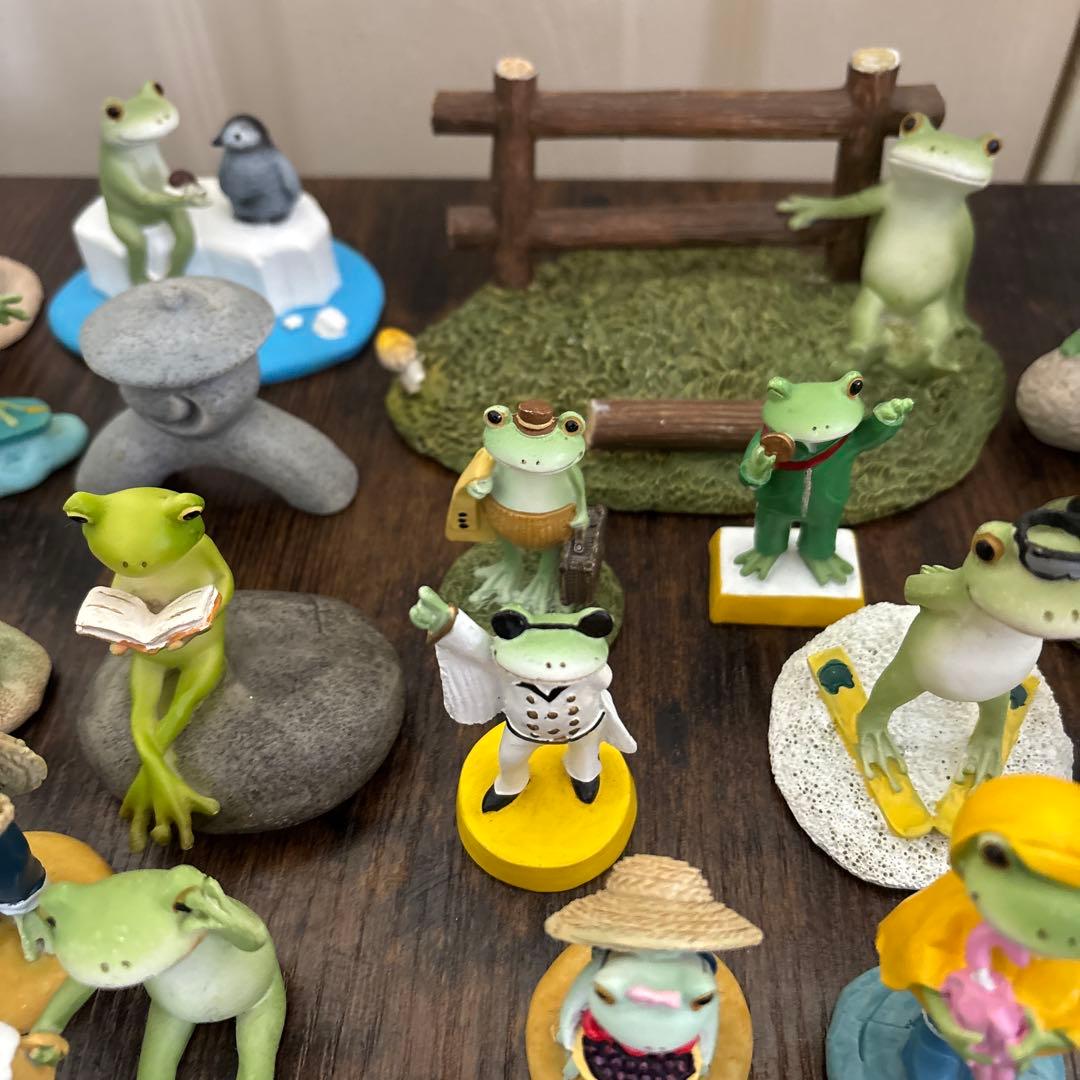 カエルの陶器置物セット 約48点