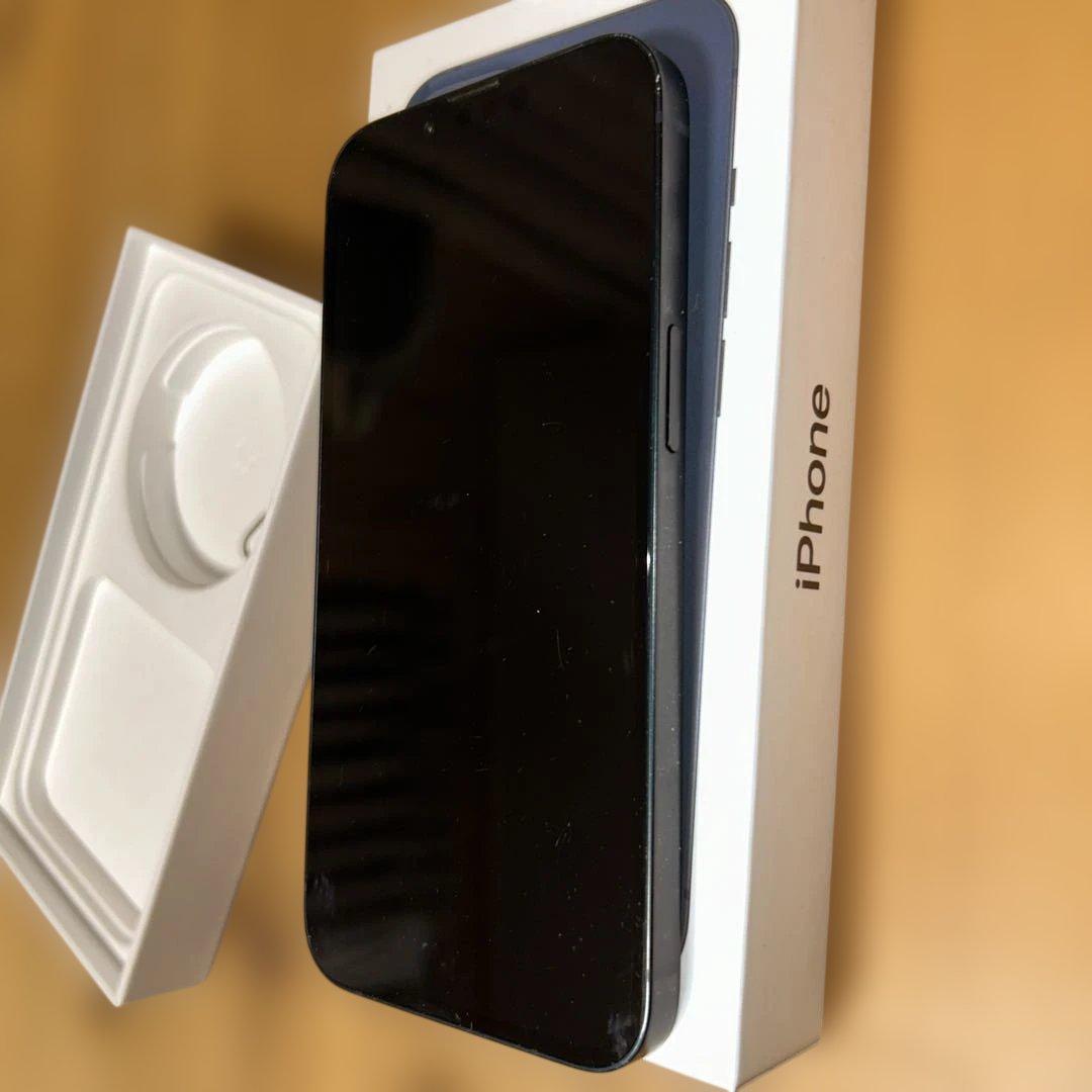 Apple iPhone 13 ミッドナイト 中古