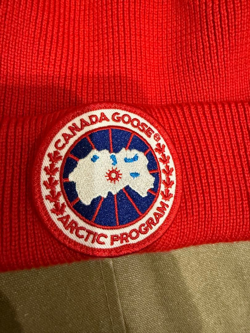   赤 ニット帽 アークティックプログラム男女兼用