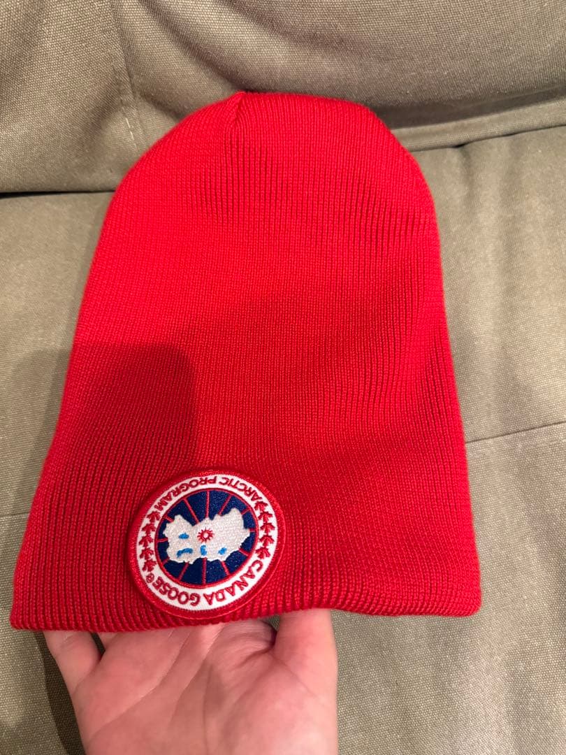   赤 ニット帽 アークティックプログラム男女兼用