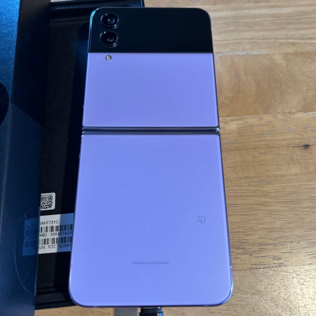 Galaxy z flip4 楽天版 simフリー　美品