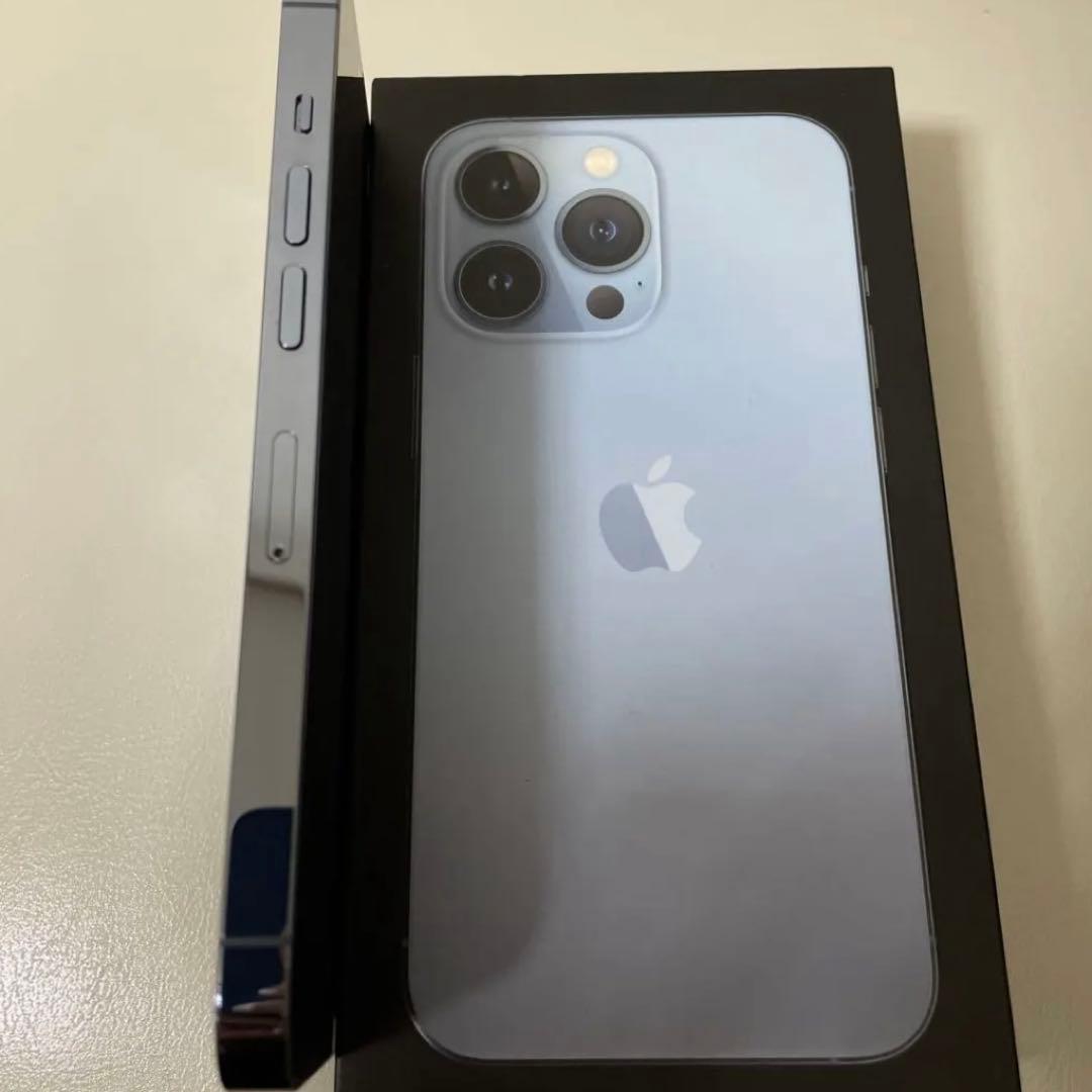 【美品】iPhone13Pro 256GB シエラブルー SIMフリー 77%