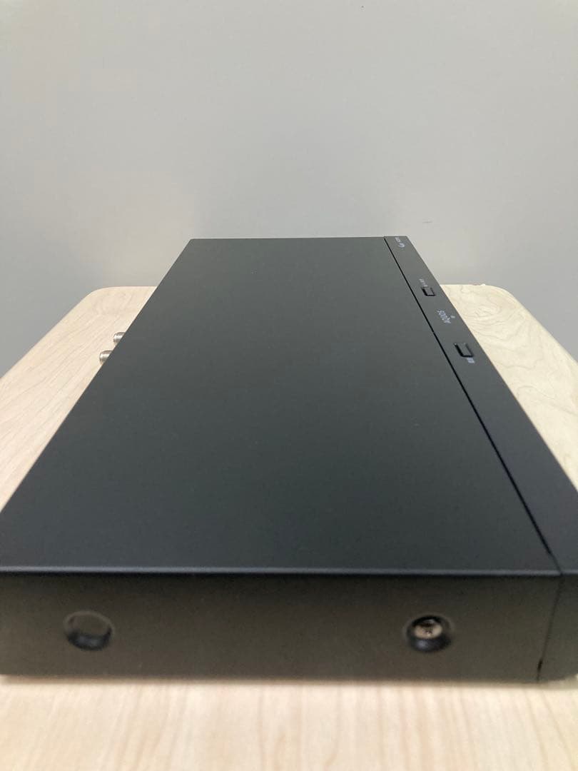 めっちゃ綺麗　1TB3チューナー　シャープ　AQUOS BD-NT 1000