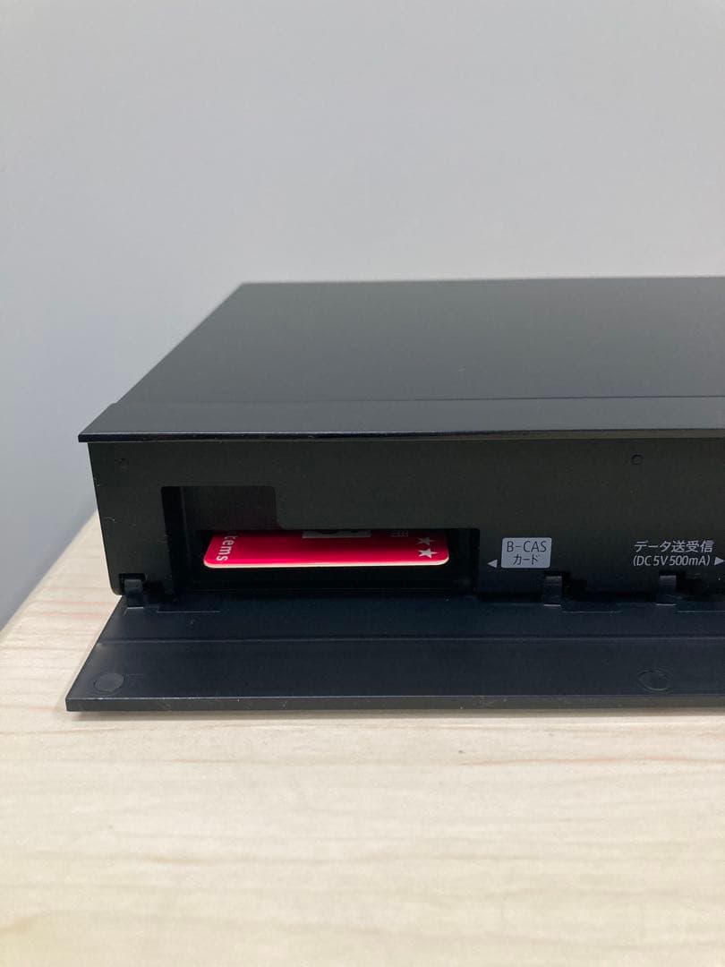 めっちゃ綺麗　1TB3チューナー　シャープ　AQUOS BD-NT 1000