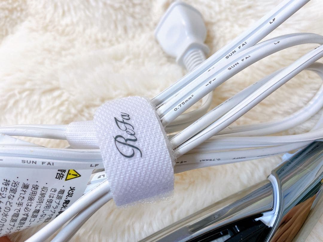 【超美品】ReFa/リファビューテック ストレートアイロン/ホワイト キャップ有