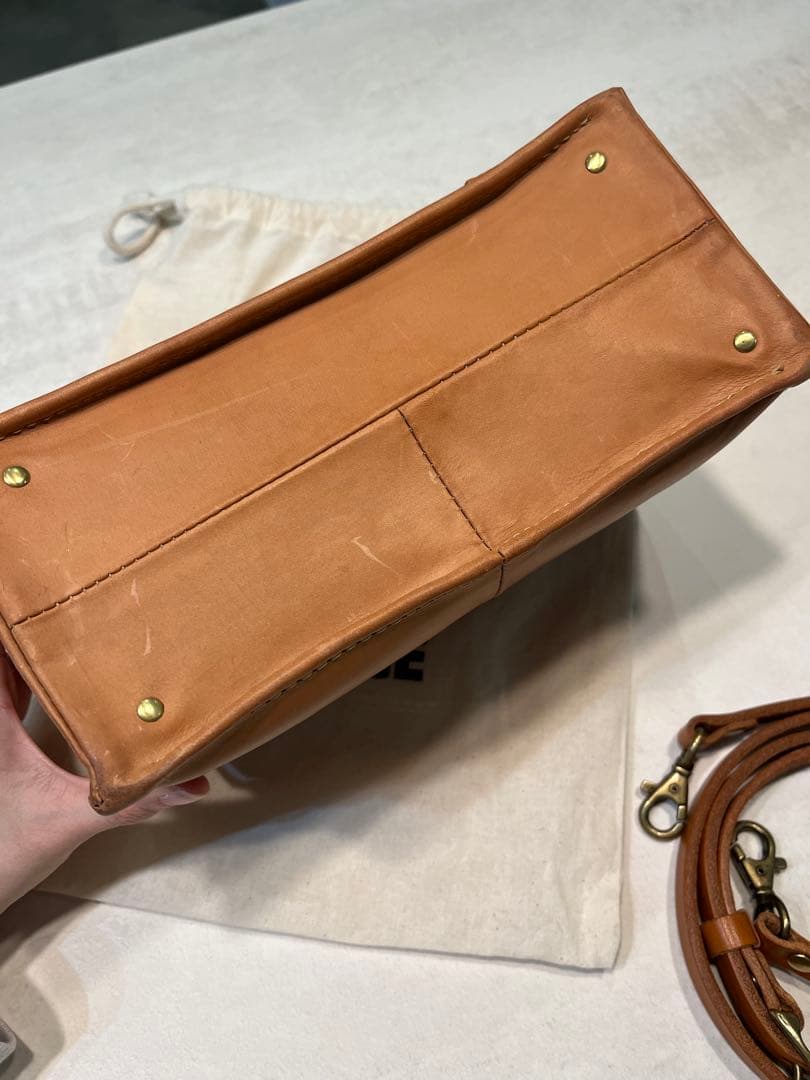 Laluce（ラルーチェ） バゲットバッグ ヌメ革 ショルダーバッグ