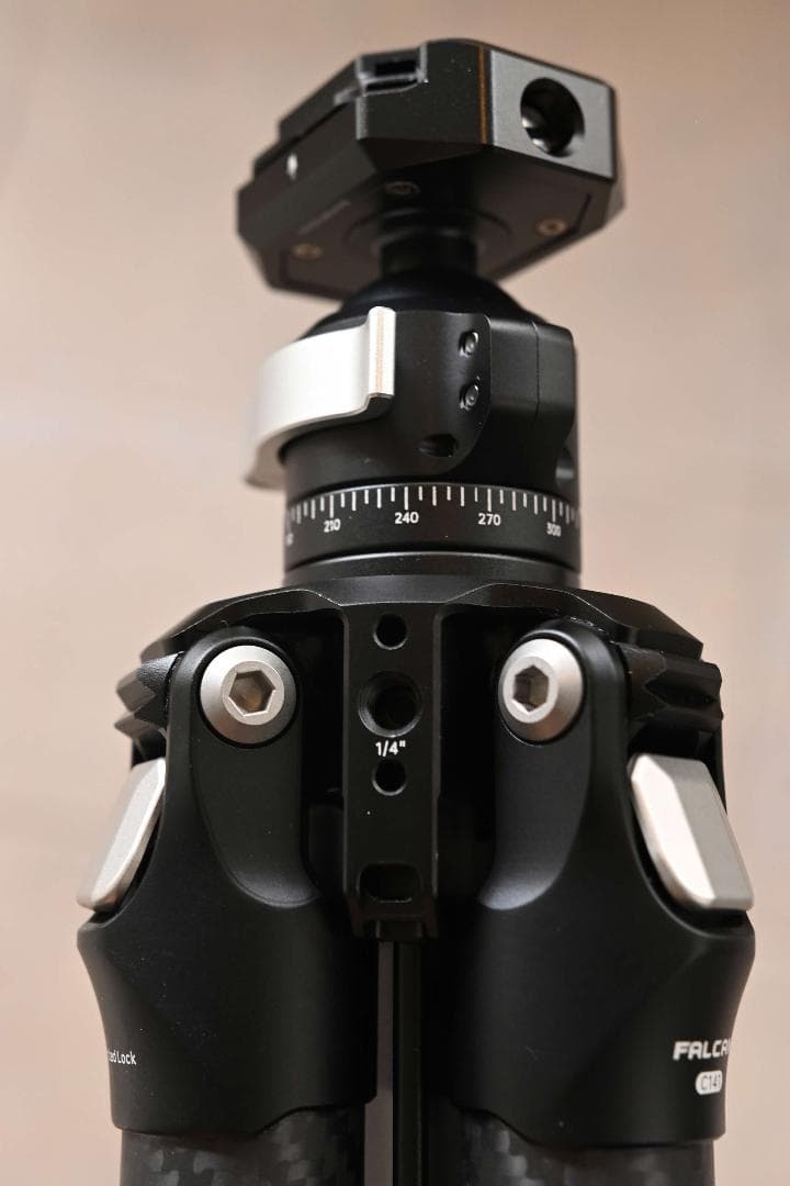 FALCAM TreeRoot Liteクイックロック三脚(C141K-301)