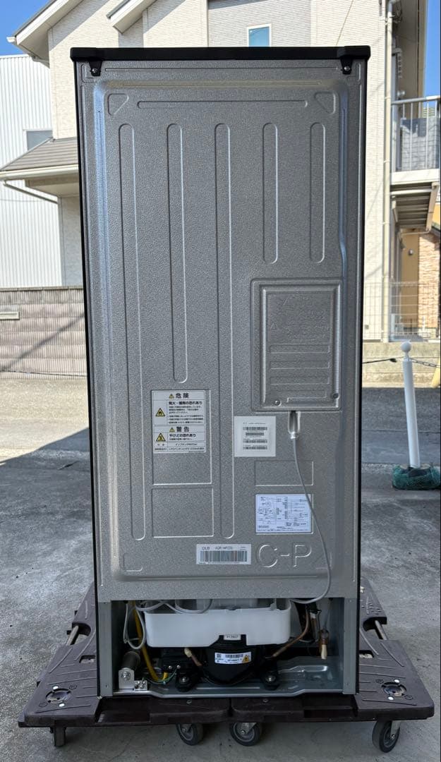 【73】【超美品】AQUA 高年式冷蔵庫　右開き　135L