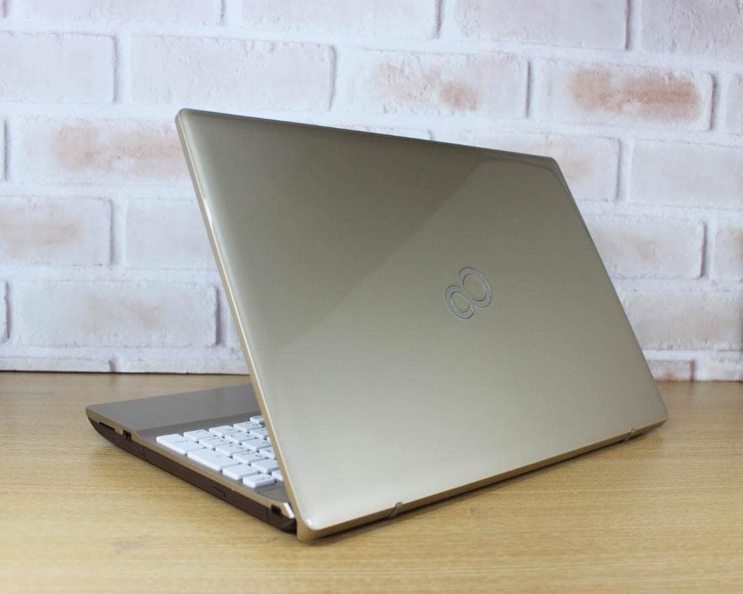 ✨美品 Core i3✨SSD搭載 フルHD Windows11 オフィス付き