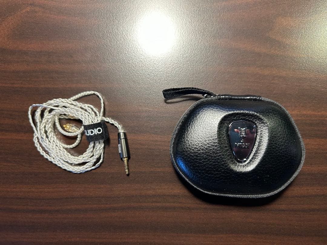 Meze audio Advar 有線イヤホン バランスケーブル付き