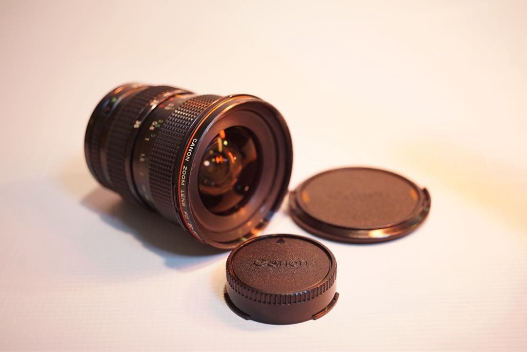 【ジャンク】 Canon 20-35 F.3.5 L new FD Lens