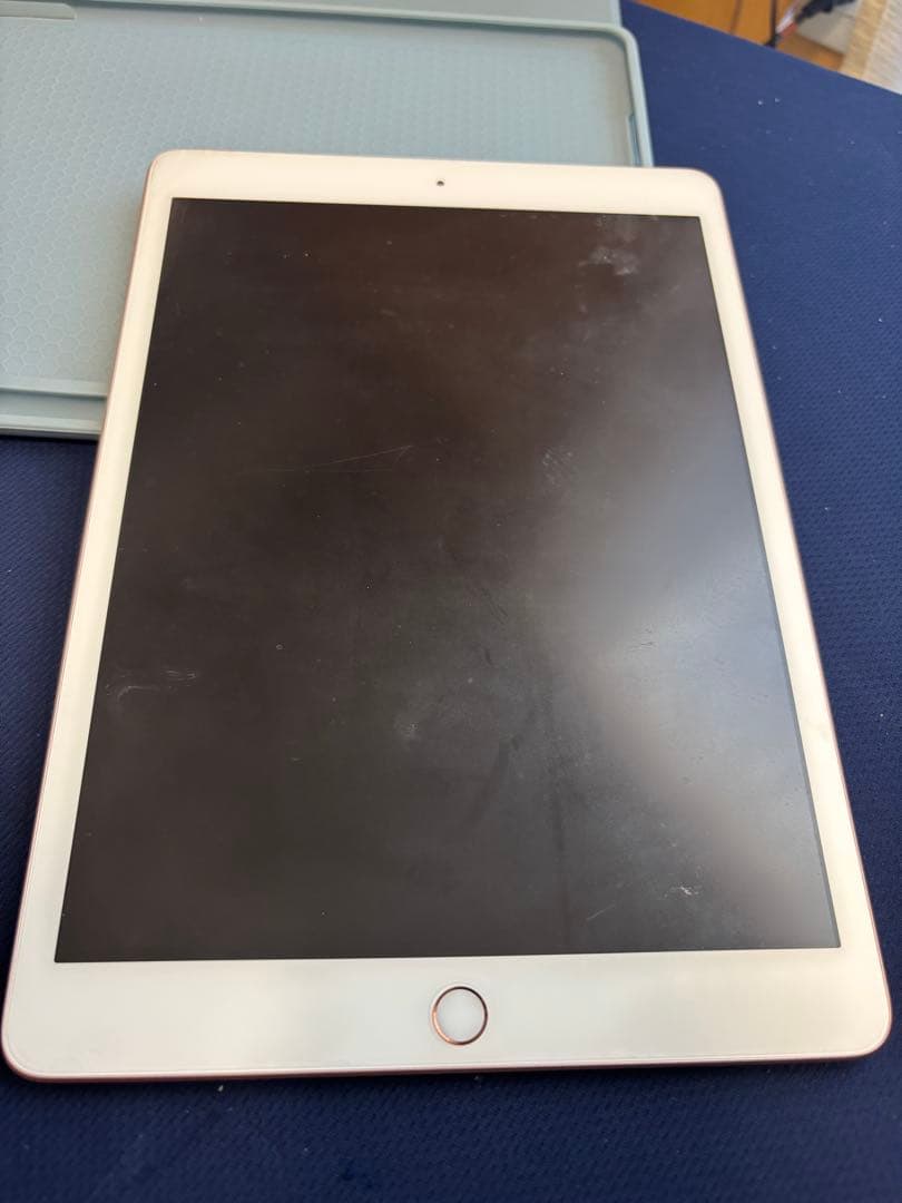 iPad 第７世代　128gb