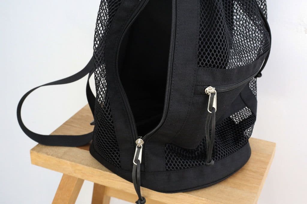 まる AURALEE MESH SMALL BACKPACK