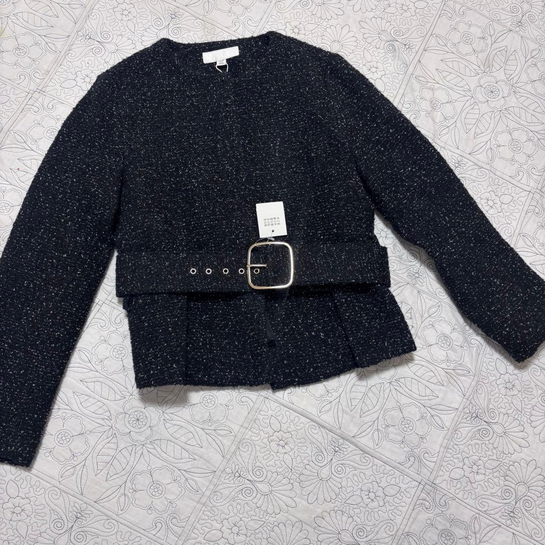 ザラ　完売品　テクスチャ生地　ベルト付きブレザー　ジャケット　アウターMサイズ