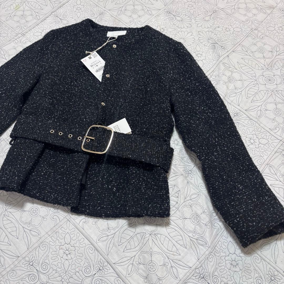 ザラ　完売品　テクスチャ生地　ベルト付きブレザー　ジャケット　アウターMサイズ