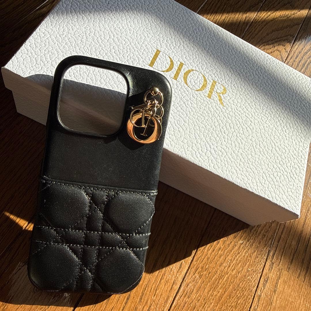Dior ブラックキルティングiPhoneケース
