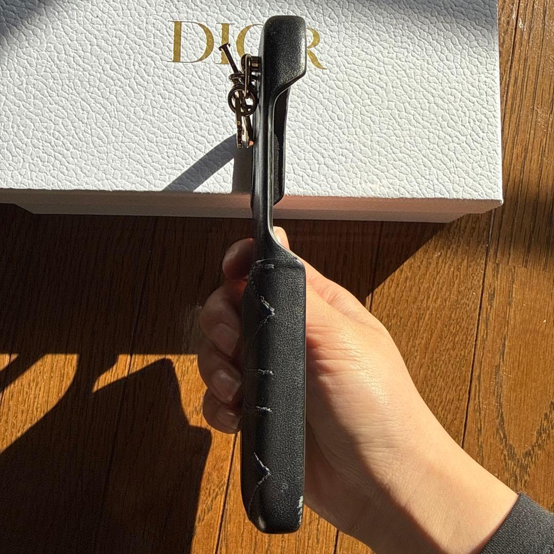 Dior ブラックキルティングiPhoneケース