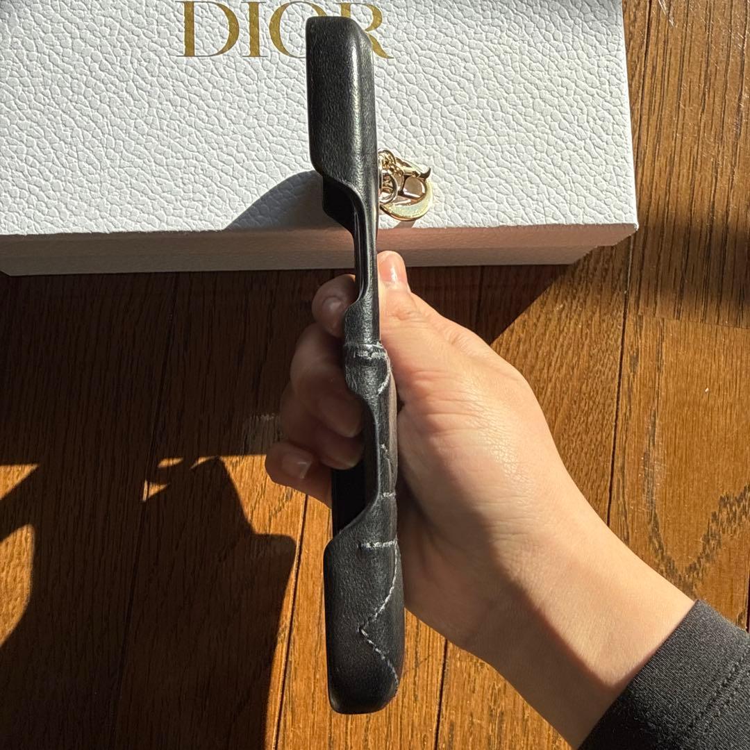Dior ブラックキルティングiPhoneケース