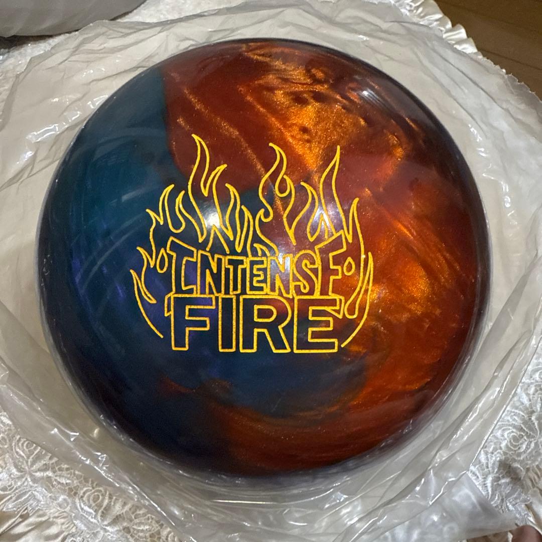 ボウリングボール　ストーム　インテンスファイア　15P 新品　未使用